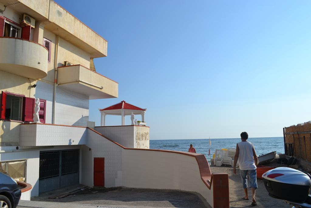 פונטקניאנו Casa Vacanze Dei Navigatori On The Sea מראה חיצוני תמונה