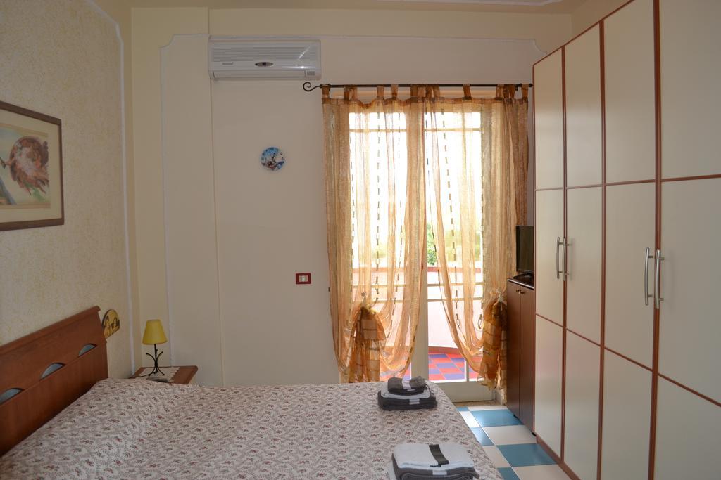 פונטקניאנו Casa Vacanze Dei Navigatori On The Sea מראה חיצוני תמונה